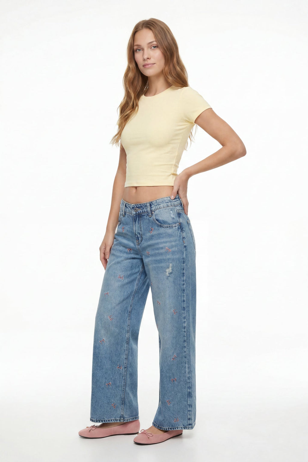 Low Rise Bow Embroidered Baggy Denim Jean