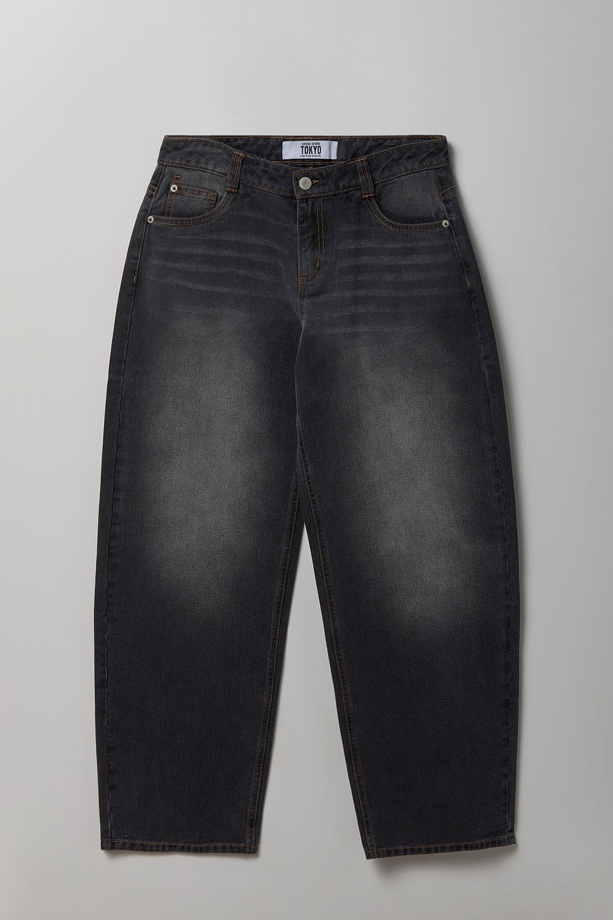 Low Rise Barrel Washed Black Jean