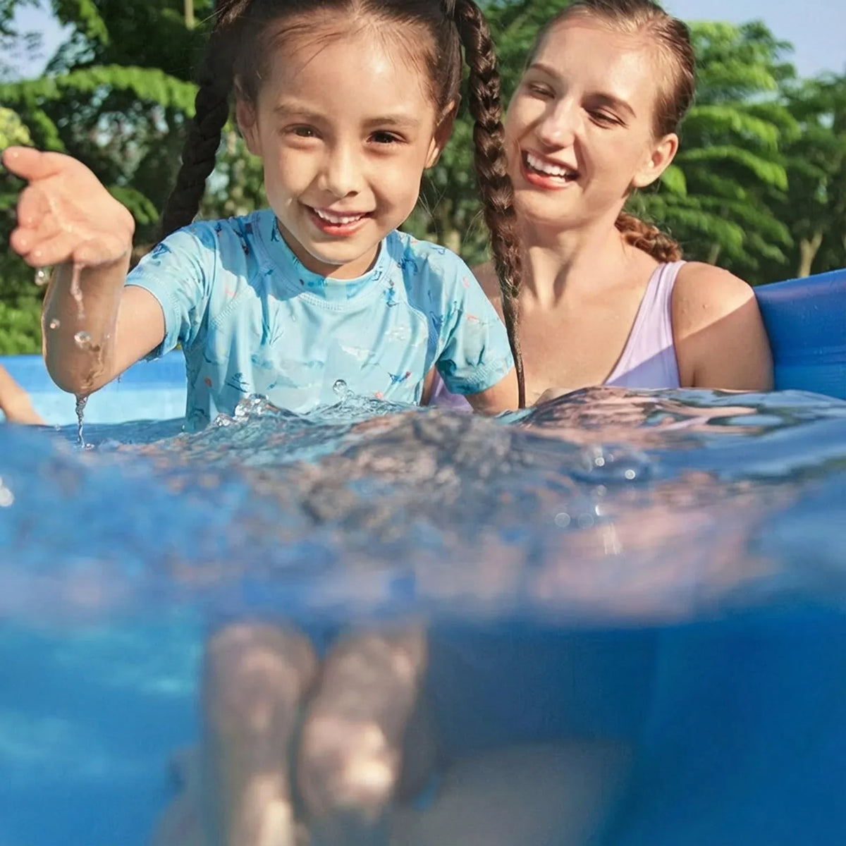 Bestway Steel Pro MAX 15 ft x 48 in Round Above Ground Swimming Pool & Pool Ladder